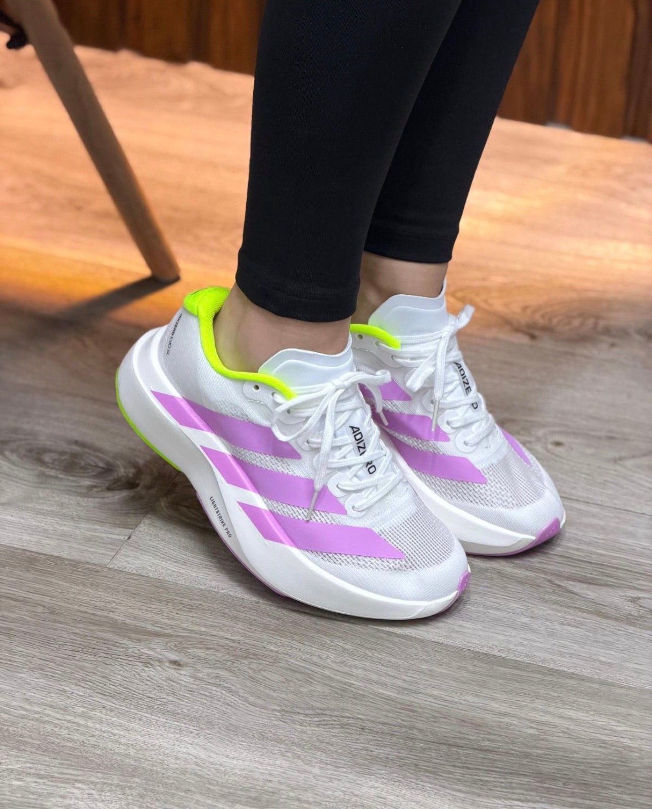 ADIDAS ADIZERO EVO BLANCO MORADO