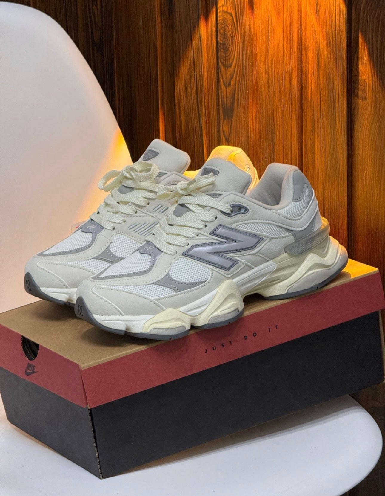NEW BALANCE 9060 GRIS / BEIGE
