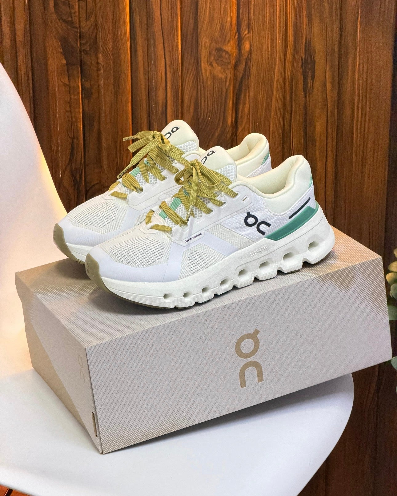 ON CLOUDRUNNER