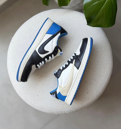 JORDAN TRAVIS SCOTT BLANCA AZUL