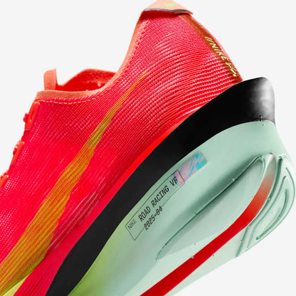 NIKE VAPORFLY 4