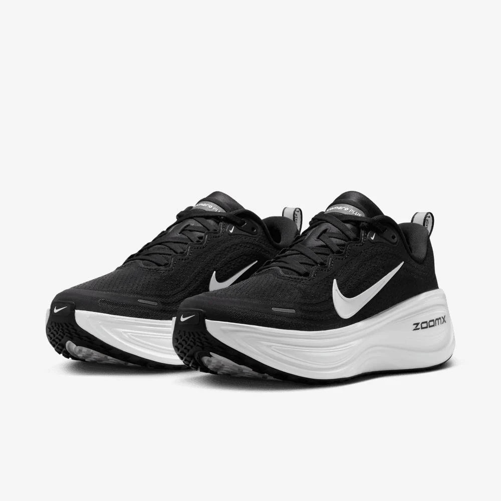 NIKE VOMERO PLUS NEGRO BLANCO