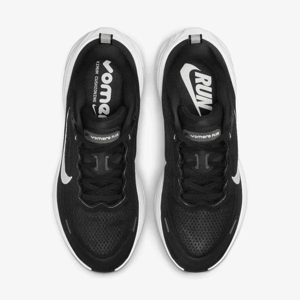 NIKE VOMERO PLUS NEGRO BLANCO
