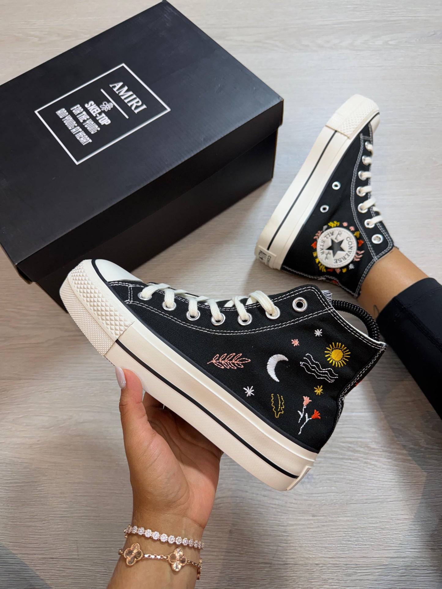 CONVERSE
