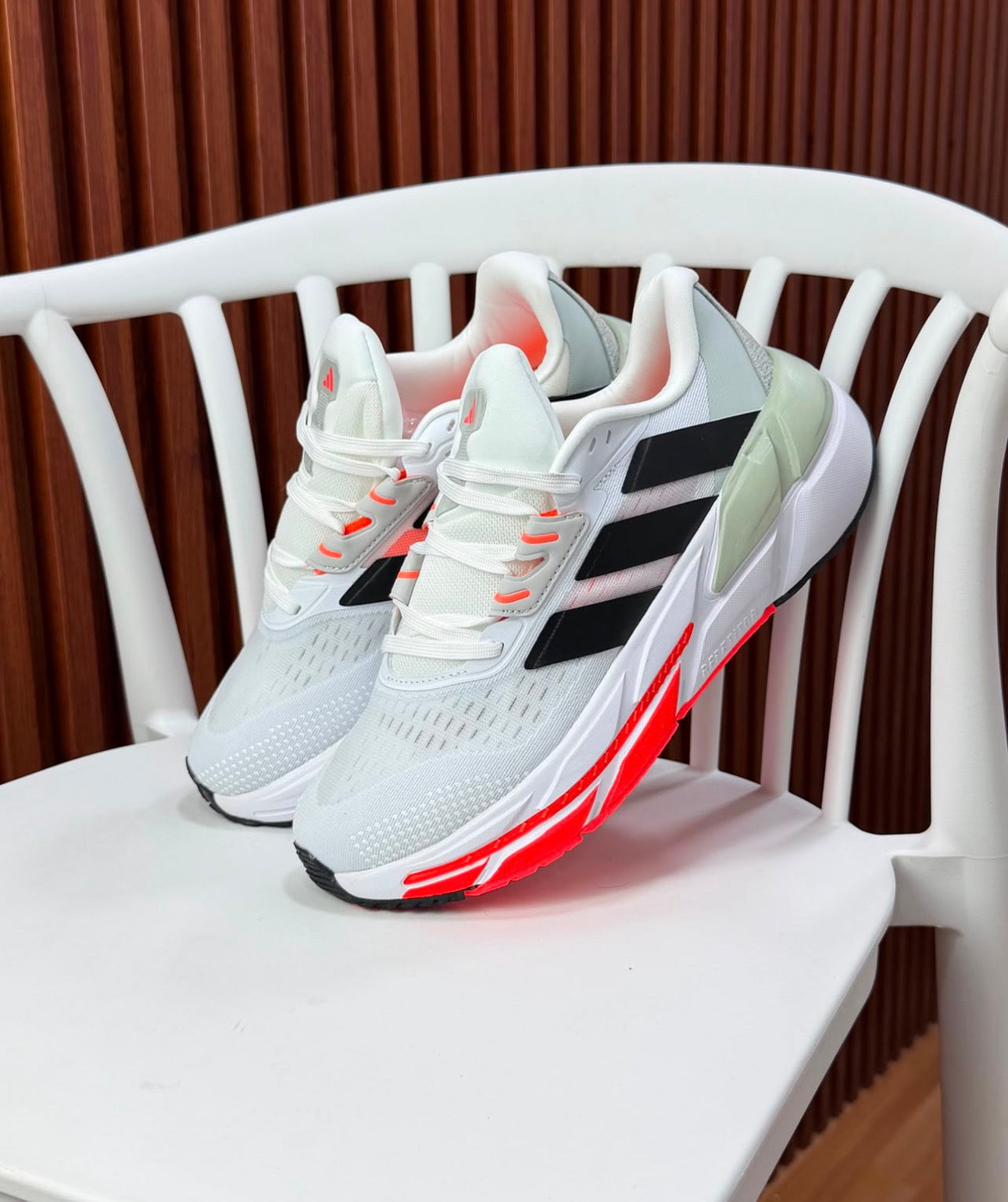 ADIDAS ADISTAR Blanca Roja