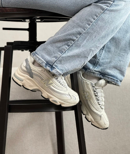 NEW BALANCE 1000 BEIGE