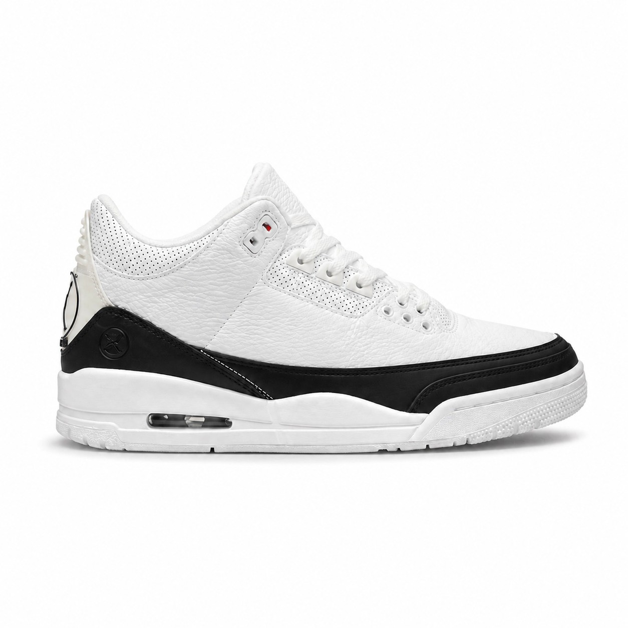 NIKE JORDAN RETRO 3 PANDA