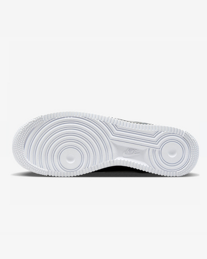 NIKE AIR FORCE 1 LOW BLACK WHITE SOLE (Liquidación)