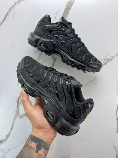 NIKE TN NEGRO