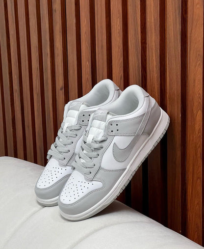NIKE SB DUNK Gris Blanco