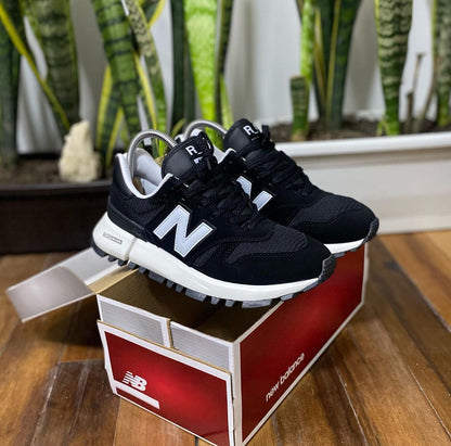 NEW BALANCE 1300 NEGRA / BLANCA